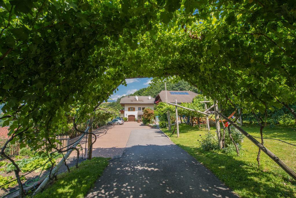 Pension Etschblick B&B Frangarto Exterior photo